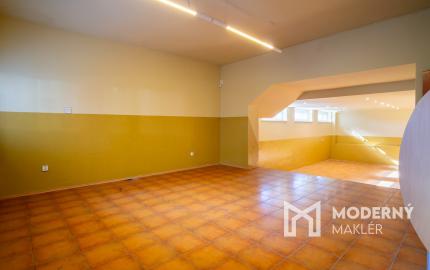 Na predaj dvojpodlažný rodinný dom s polyfunkciou v Trnave