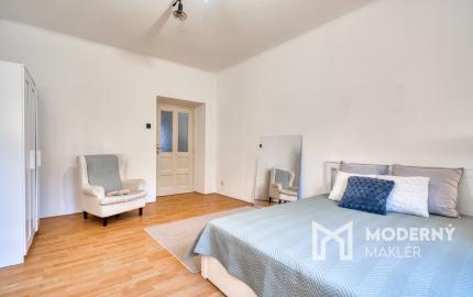 Na prenájom priestranný 4-izbový byt pri OC Nivy