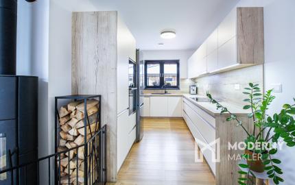 Na predaj moderná 4-izbová novostavba s terasou – Svätý Kríž