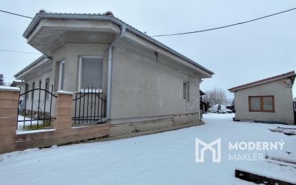 Na predaj čiastočne prerobený rodinný dom v Ruskovciach