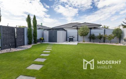 Na predaj štýlový 4-izbový rodinný dom v Hurbanovej Vsi