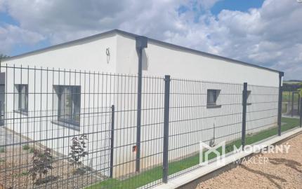 REZERVOVANÉ: Exkluzívne iba u nás krásna novostavba v obci Uhrovec - dokončenie koniec augusta 2025