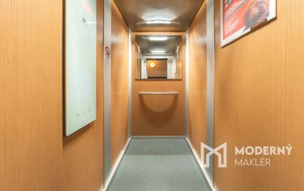 REZERVOVANÉ: Na predaj 3-izbový zrekonštruovaný byt v Poprade