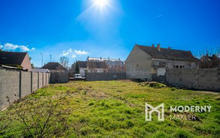 Na predaj rovinatý pozemok na výstavbu polyfunkčnej budoby v Piešťanoch