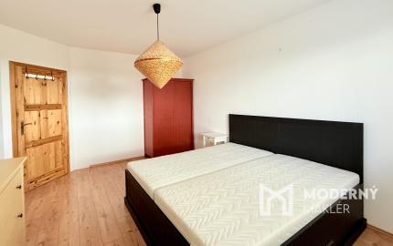 VIDEO, Viac izieb, viac pohody: 5-izbový rodinný dom, kde nikto nemusí robiť kompromisy