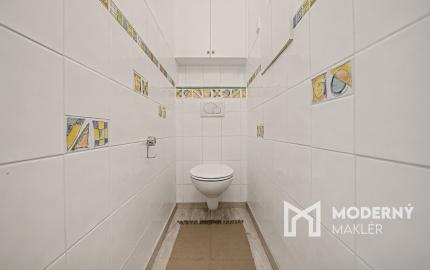 Na predaj  3-izbový byt s dvoma loggiami v Petržalke BA.