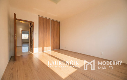 NA PREDAJ | 3-izbový byt s nadštandardnou výmerou v Trenčíne na ul. Liptovská