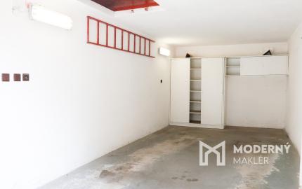 Na predaj garáž s parkovacím státím na sídlisku Juh, Trenčín