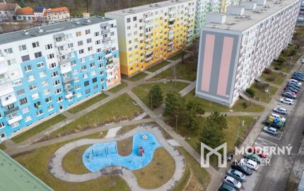 Na predaj 3,5 - izbový byt v meste Sereď