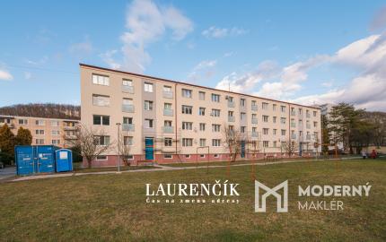 REZERVOVANÉ | 1-izbový byt v Trenčianskych Tepliciach s investičným potenciálom