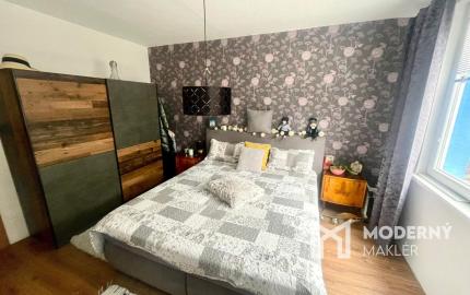 Exkluzívna ponuka 3 izb. veľkometrážného bytu v Bánovciach n/B s balkónom a pivnicou- SEVER