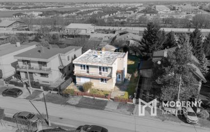 Na predaj dvojpodlažný rodinný dom v Kvetoslavove