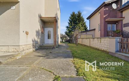 Na predaj dvojpodlažný rodinný dom v Kvetoslavove