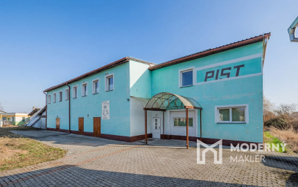 Na predaj výrobná hala s administratívnou časťou pri Lučenci