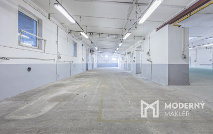 Na predaj výrobná hala s administratívnou časťou pri Lučenci