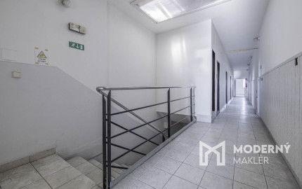 Na predaj výrobná hala s administratívnou časťou pri Lučenci