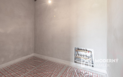 Na predaj moderný 4-izbový rodinný dom v Šoporni