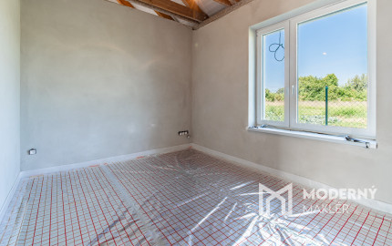 Na predaj moderný 4-izbový rodinný dom v Šoporni