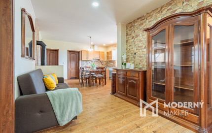 Na predaj zrekonštruovaný rodinný dom v Pate