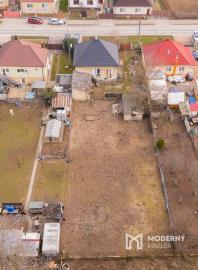 Na predaj rodinný dom s veľkým pozemkom v obci Šalgočka