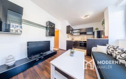 Na prenájom zariadený 2-izbový byt s parkovaním v Poprade