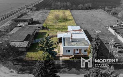 Na predaj rodinný dom s investičným potenciálom v Šuranoch