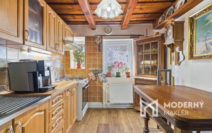 Na predaj autentický rodinný dom so starožitnosťami v Holíči