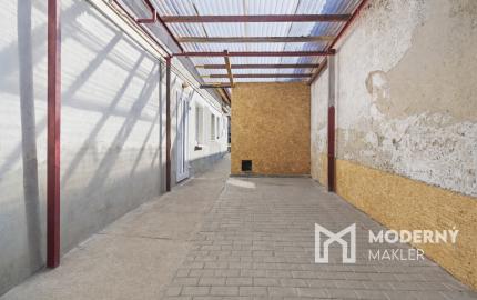 Na predaj autentický rodinný dom so starožitnosťami v Holíči