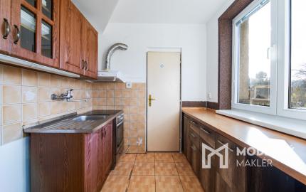 Na predaj veľkometrážny 3-izbový byt v Zákamennom