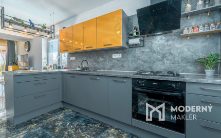 Na predaj rodinný dom s možnosťou ďalšej výstavby v Macove