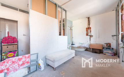 Na predaj rodinný dom s možnosťou ďalšej výstavby v Macove