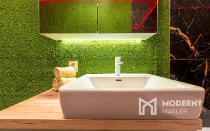 Na predaj rodinný dom s možnosťou ďalšej výstavby v Macove