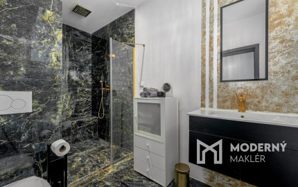 Na predaj rodinný dom s možnosťou ďalšej výstavby v Macove