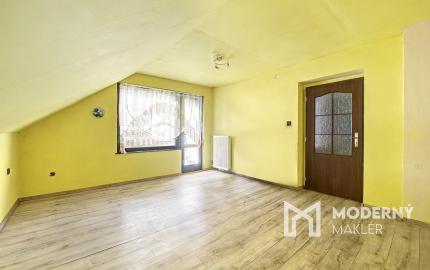 Na predaj rodinný dom s bazénom v obci Makov-Potok