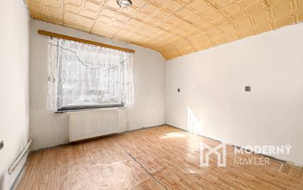 Na predaj rodinný dom s bazénom v obci Makov-Potok