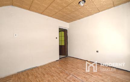 Na predaj rodinný dom s bazénom v obci Makov-Potok