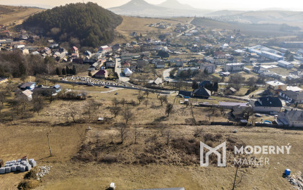 Na predaj veľkorysý pozemok v obci Šarišské Sokolovce