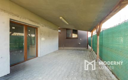 Na predaj 4-izbový dom s dvoma terasami v obci Horné Srnie