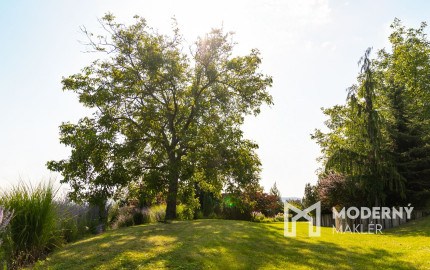 Na predaj impozantný rodinný dom v Ivanovciach
