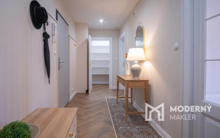 REZERVOVANÉ: Na predaj jedinečný 3-izbový byt po štýlovej rekonštrukcii vo Svite