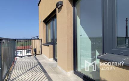 Na predaj 3-izbový byt s terasou v Bánovciach nad Bebravou