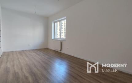 Na predaj priestranný 2-izbový byt v Bánovciach nad Bebravou