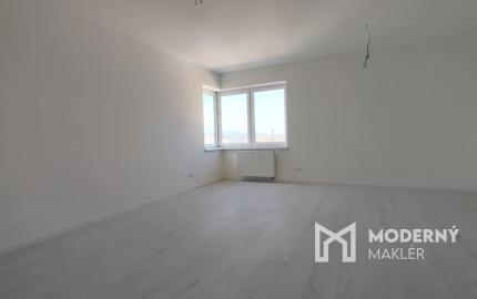 Na predaj 2-izbový byt s terasou v Bánovciach nad Bebravou