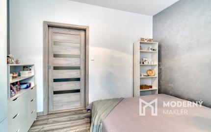 Na predaj 3,5 - izbový byt v meste Sereď