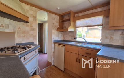 HORNÉ DRŽKOVCE – Mobilný dom s pozemkom pri potoku (790 m²)