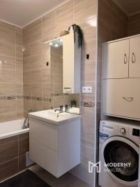 Na prenájom 3 izbový s 2 balkónmi na sídlisku JUH v Malackách