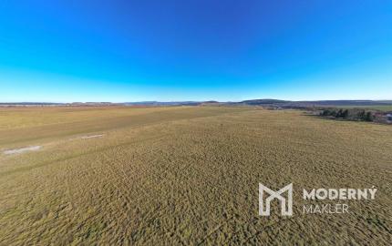 Na predaj pozemok s výhľadom na Tatry v obci Mlynica