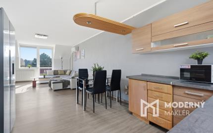 Na predaj 4-izbový mezonetový byt s 2 balkónmi v centre mesta Malacky