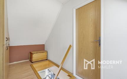 Na predaj 4-izbový mezonetový byt s 2 balkónmi v centre mesta Malacky