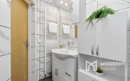 Na predaj 4-izbový mezonetový byt s 2 balkónmi v centre mesta Malacky